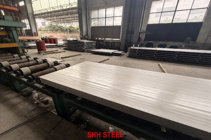GB/T 4237 022Cr19Ni10N (S30453) stainless steel plate at SHH STEEL warehouse
