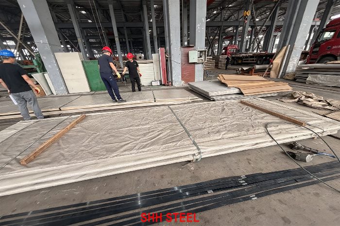 GB/T 4237 06Cr17Ni12Mo2Nb (S31678) stainless steel plate at SHH STEEL warehouse