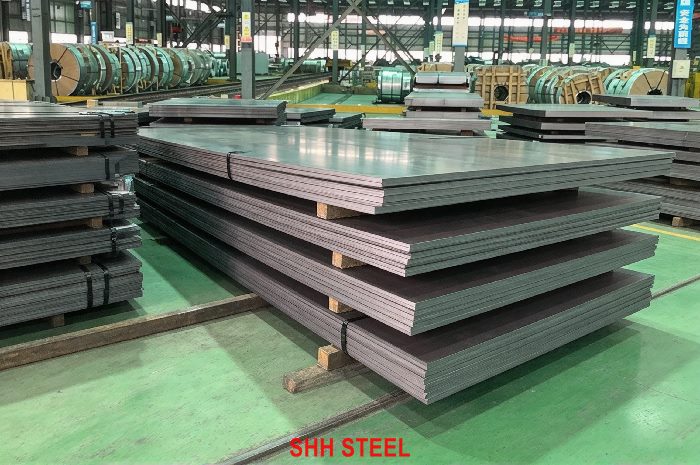 LR AH62 shipbuilding steel plate to Lloyd's Register (LR) rules, stacked hull plates