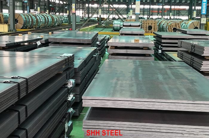 LR EH50 shipbuilding steel plate to Lloyd's Register (LR) rules, stacked hull plates