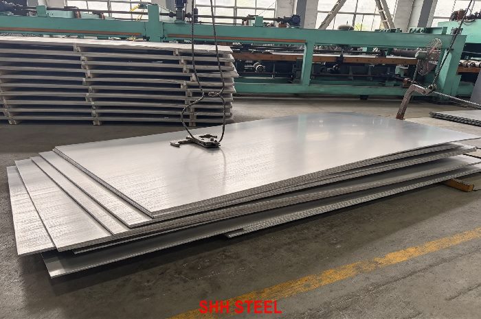 EN 10028-7 X2CrMoTi18-2 (1.4521) stainless steel plate at SHH STEEL warehouse